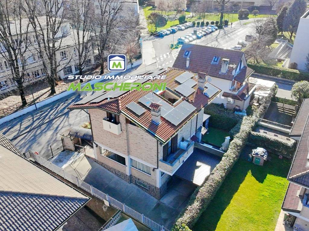 Villa a Paderno dugnano in Via Trieste, 96 - Foto 3