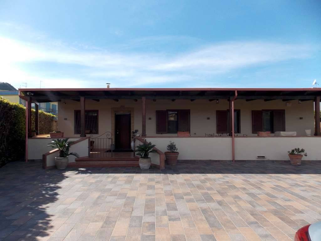 Villa a Bacoli in Via Giulio Cesare - Foto 5