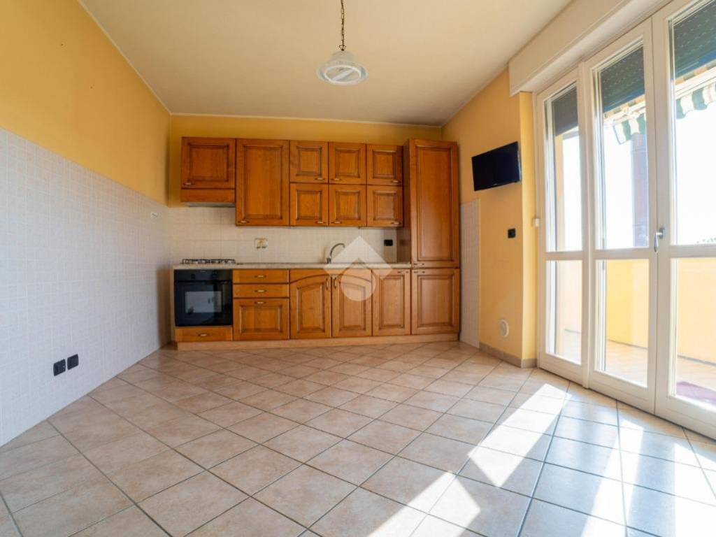 Appartamento a Verzuolo in Via provinciale cuneo, 38 - Foto 3