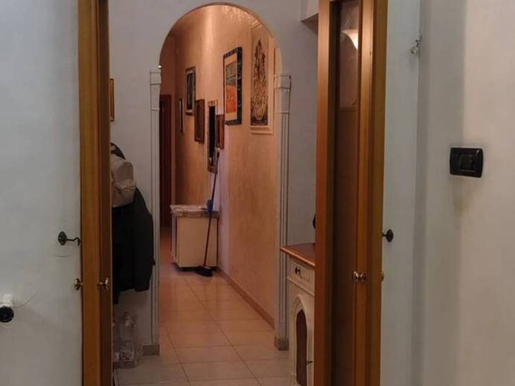 Appartamento a Manfredonia in Via Tito Minniti, 28 A - Foto 2