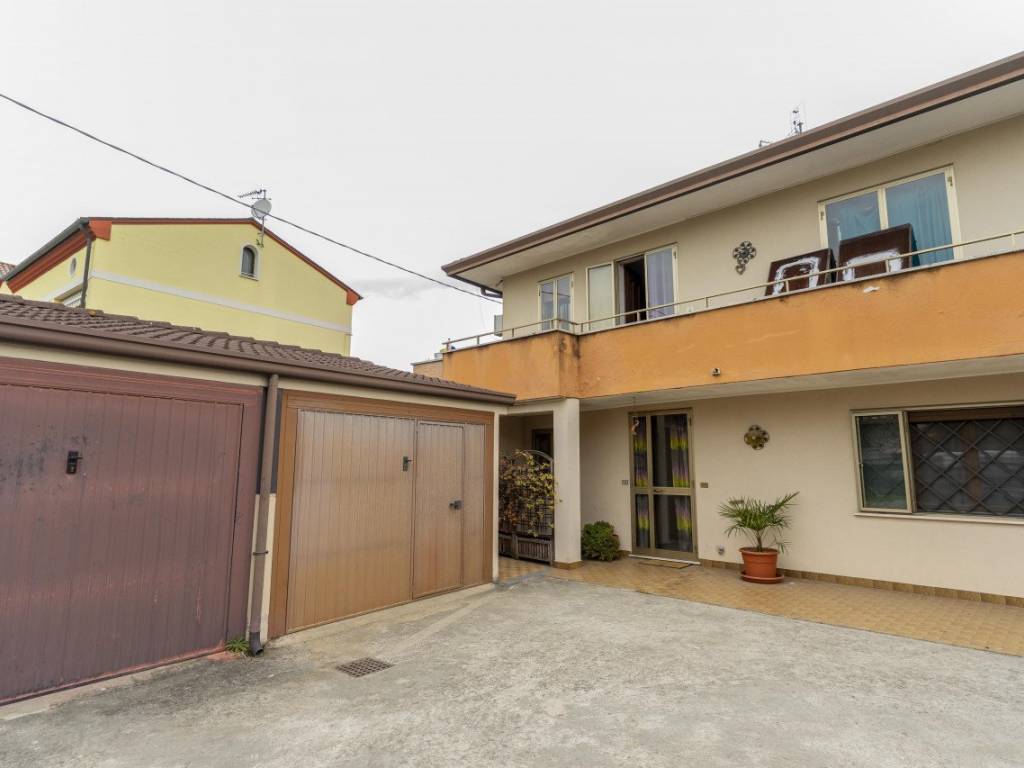 Villa a Abano terme in Vicolo Giarre, 9 - Foto 3