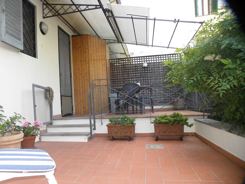 Appartamento a Firenze in Via Antonio Squarcialupi - Foto 3