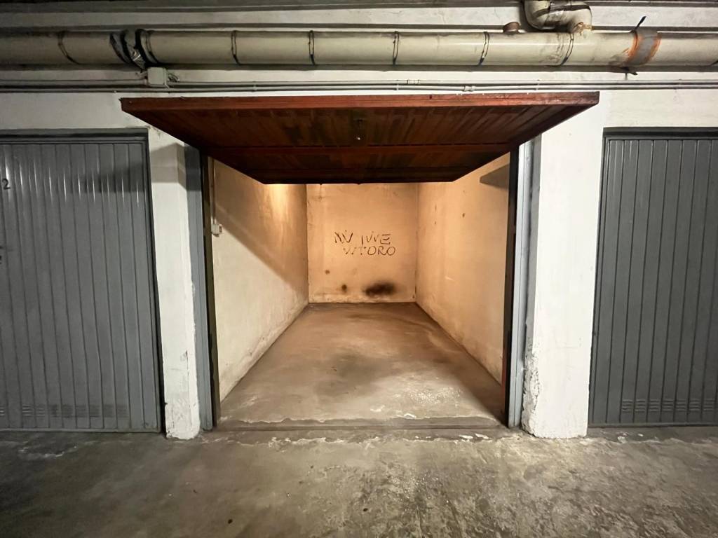 Box / garage a Asti in Strada Valmanera - Foto 2