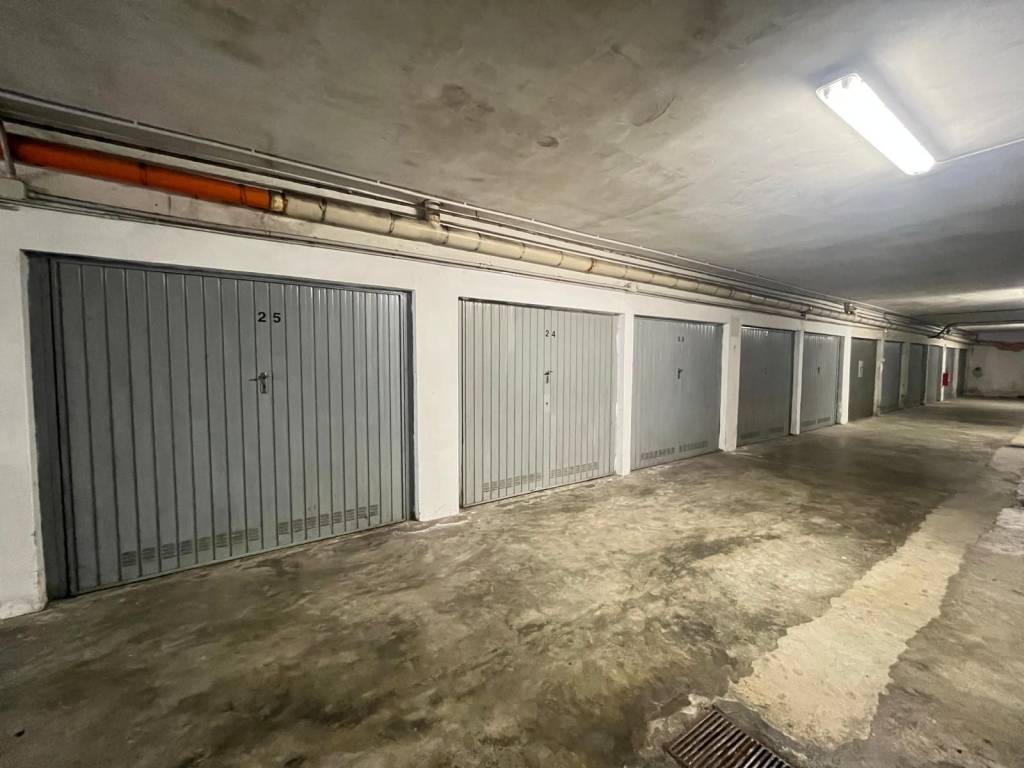 Box / garage a Asti in Strada Valmanera - Foto 4