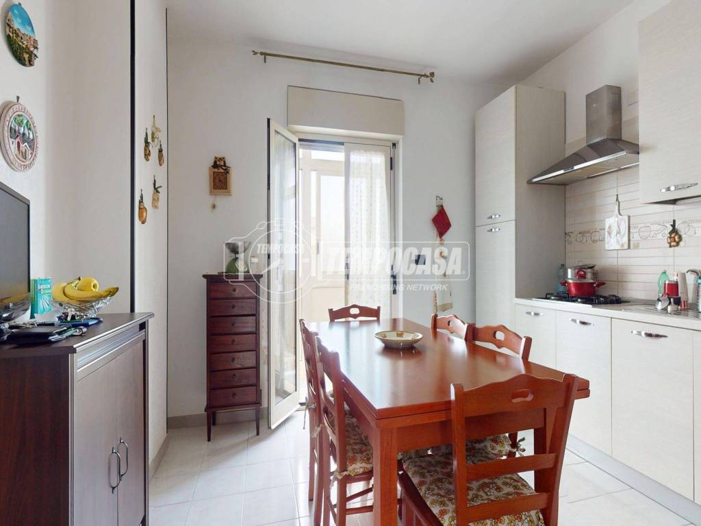 Appartamento a Casamassima in Via Piave - Foto 5