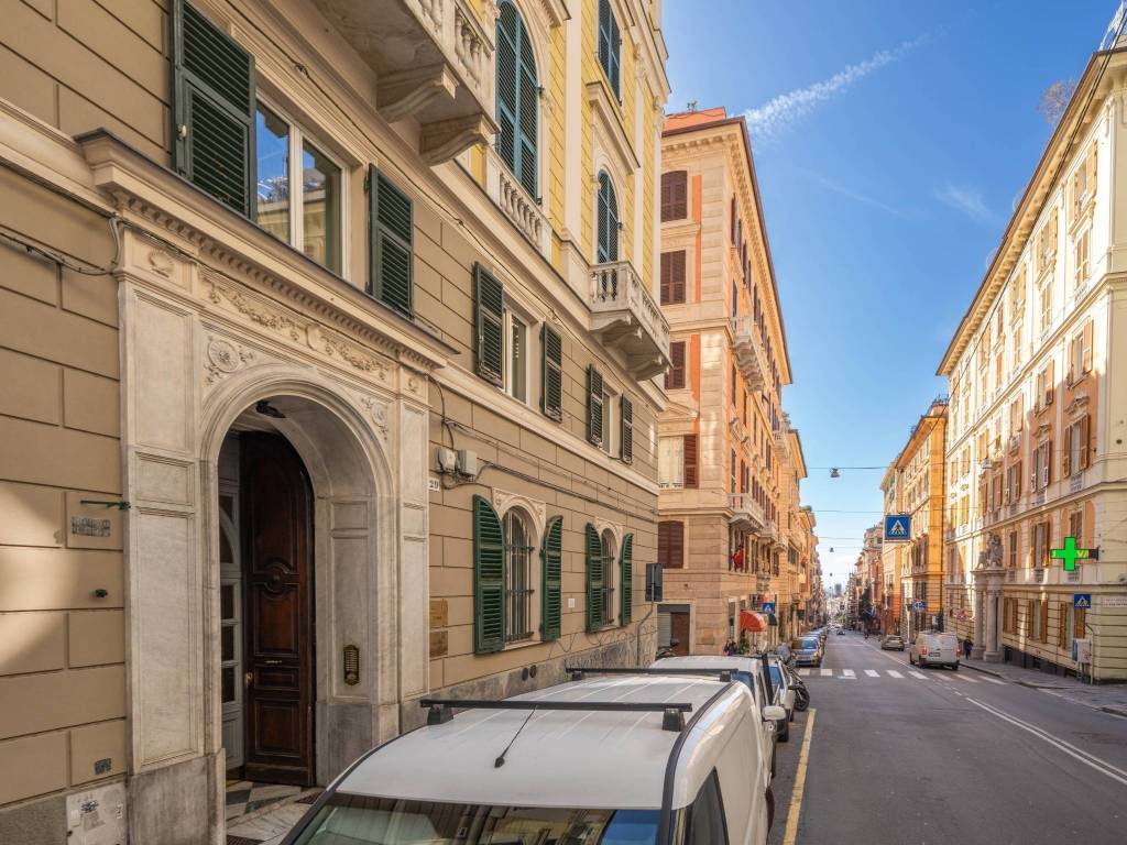 Appartamento a Genova in Via Assarotti, 29 - Foto 2
