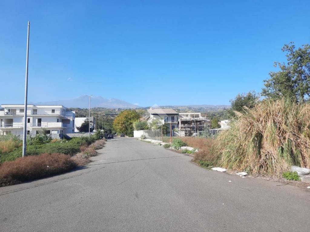 Terreno a Giarre in Via don pino puglisi - Foto 2