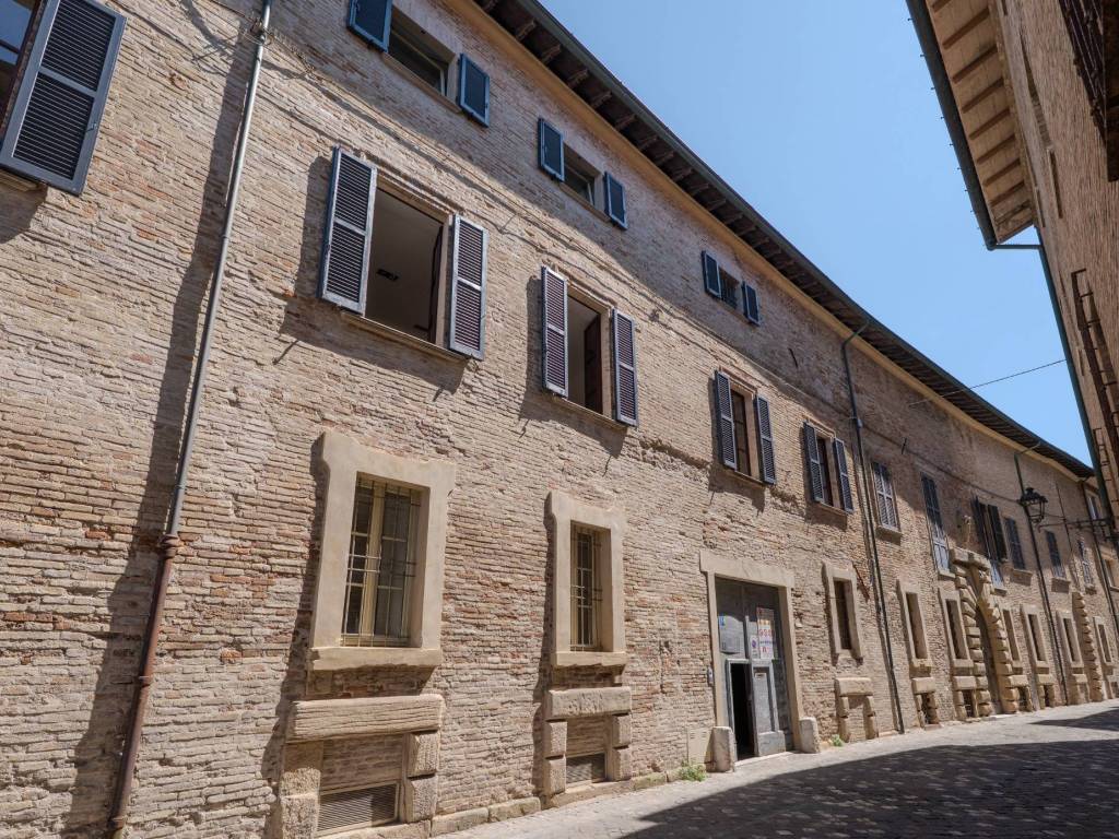 Palazzo / stabile a Fano in Via Castruccio Castracane - Foto 4