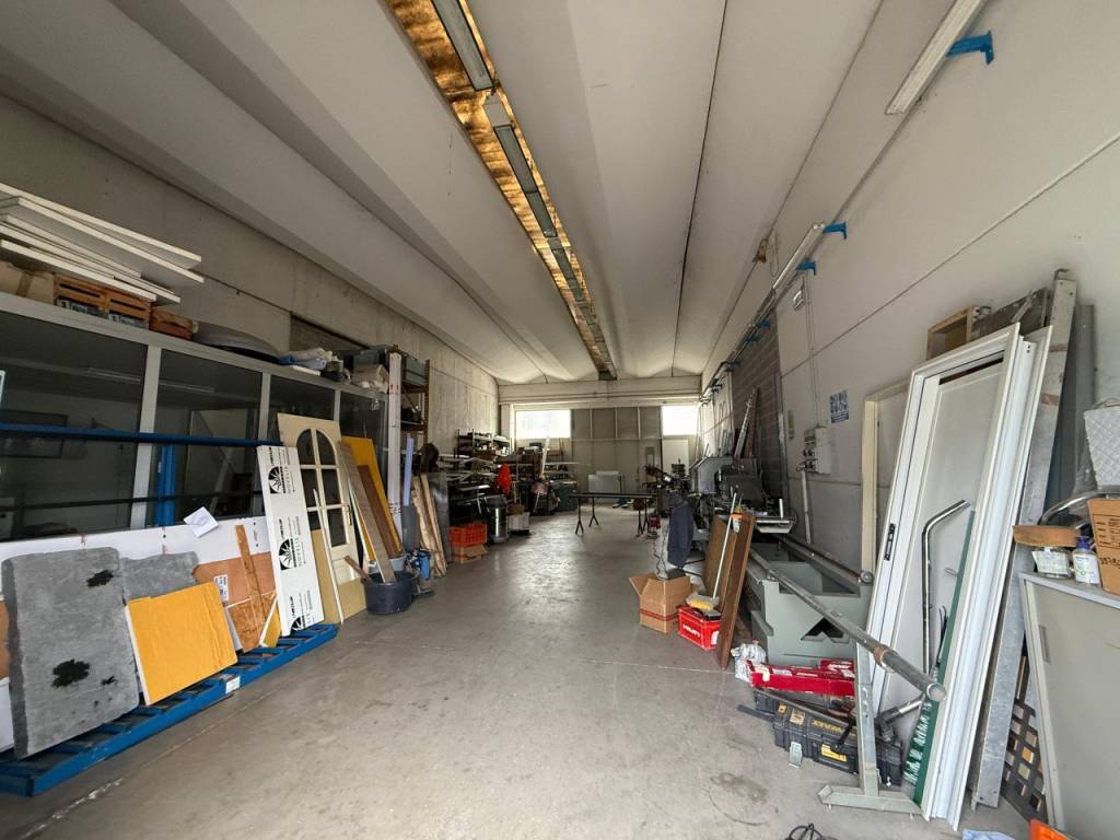 Immobile a Belfiore in Viale del lavoro - Foto 2