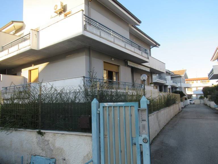 Villa a Pescara in Via Fonte Romana - Foto 3