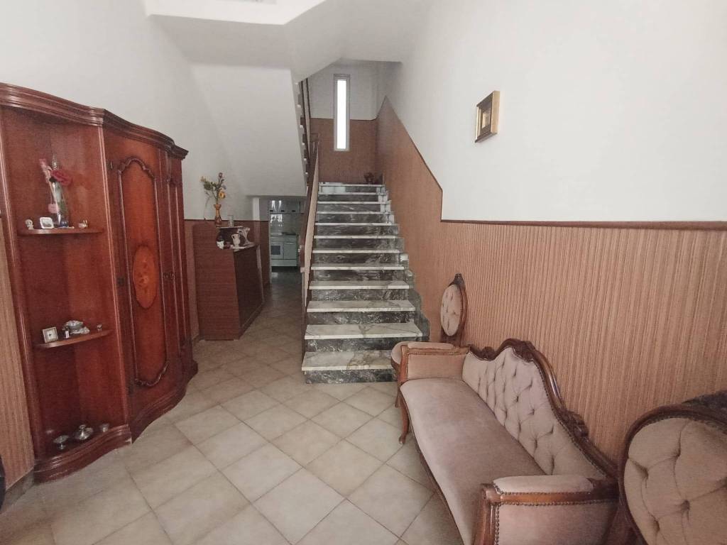 Casa indipendente a Acquaviva delle fonti in Via Francesco Aulenta, 33 - Foto 3