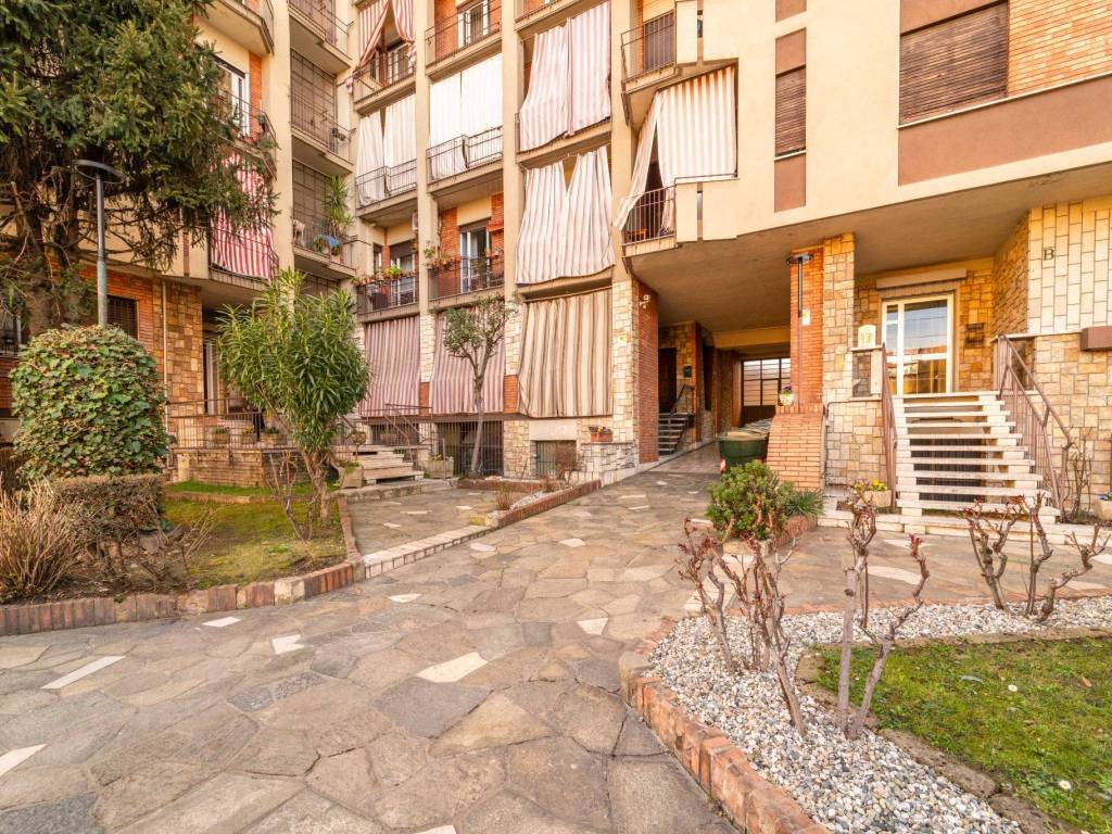 Appartamento a Torino in Via Aosta, 29 - Foto 2