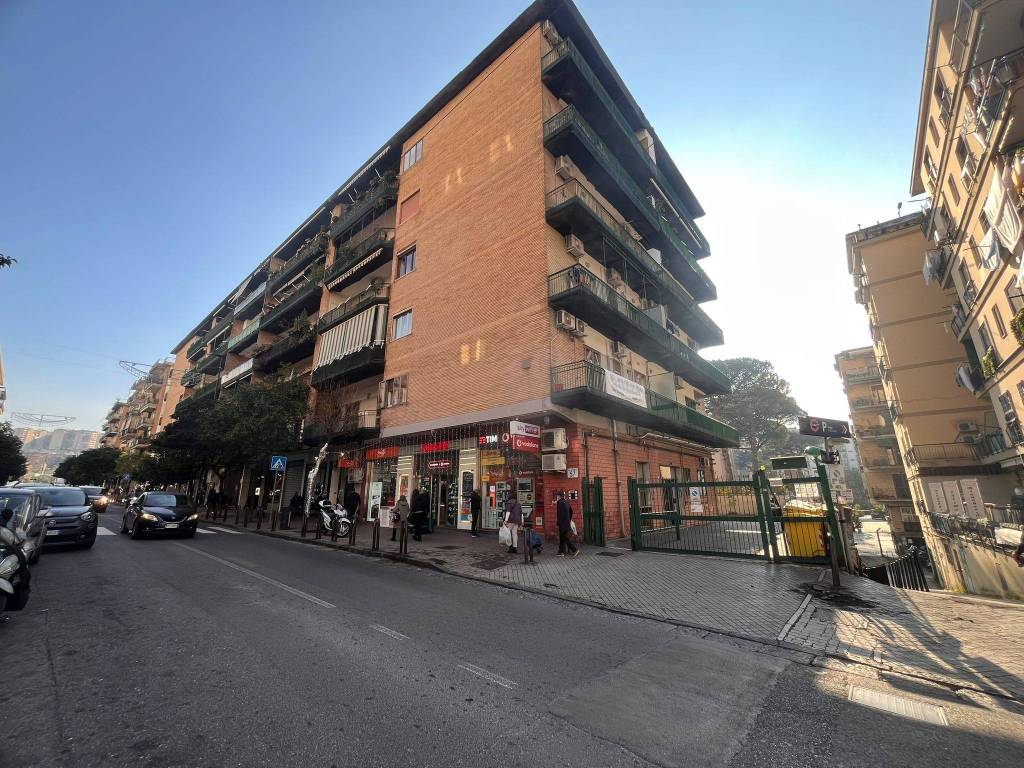 Appartamento a Napoli in Via dell'Epomeo - Foto 4
