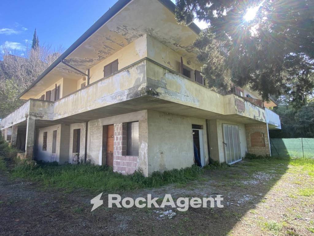 Villa a Peccioli in Viale Mazzini, 41/B - Foto 4