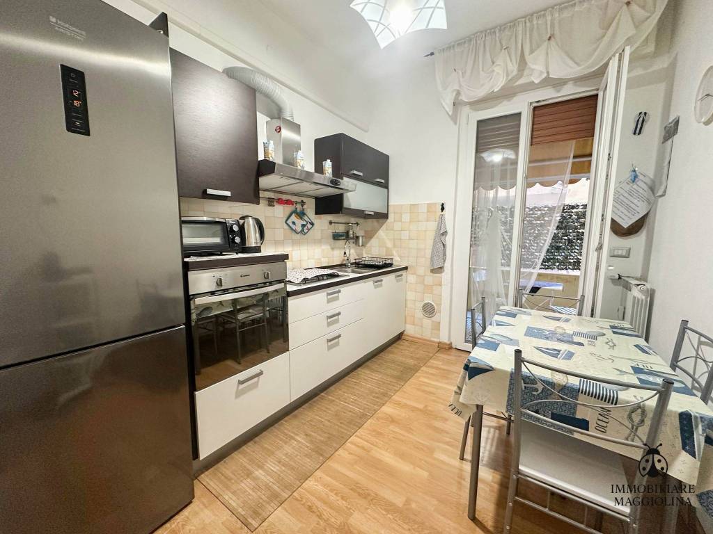 Appartamento a La spezia in Via Gio Batta Casoni, 17 - Foto 2