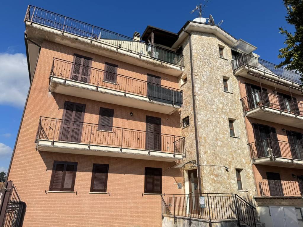 Appartamento a Labico in Via Aldo Moro - Foto 3