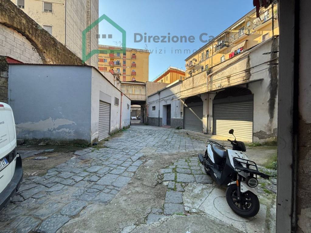 Immobile a Napoli in VIA PASQUALE BAFFI, 2 - Foto 4