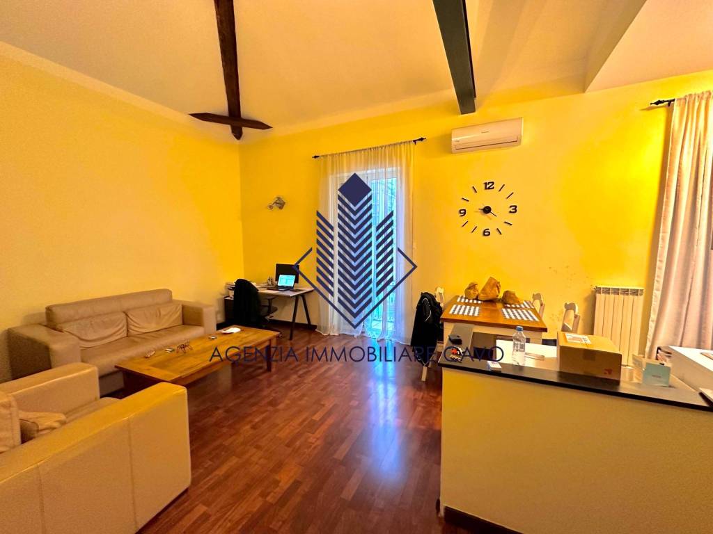 Appartamento a Genova in Via Ciro Menotti, 44 - Foto 2