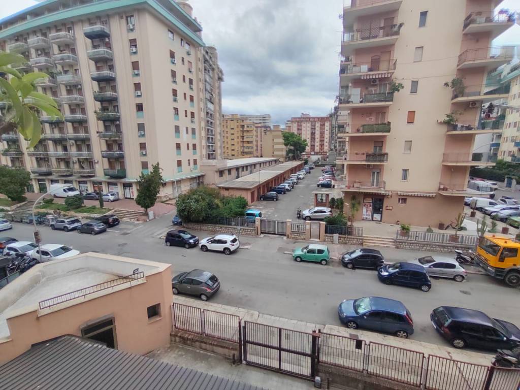 Appartamento a Palermo in Via Ferdinando di Giorgi - Foto 2