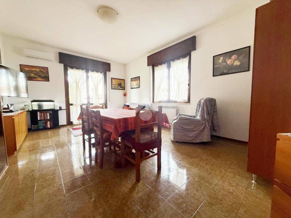 Appartamento a Gerenzano in Via Alfieri Vittorio, 3 - Foto 5