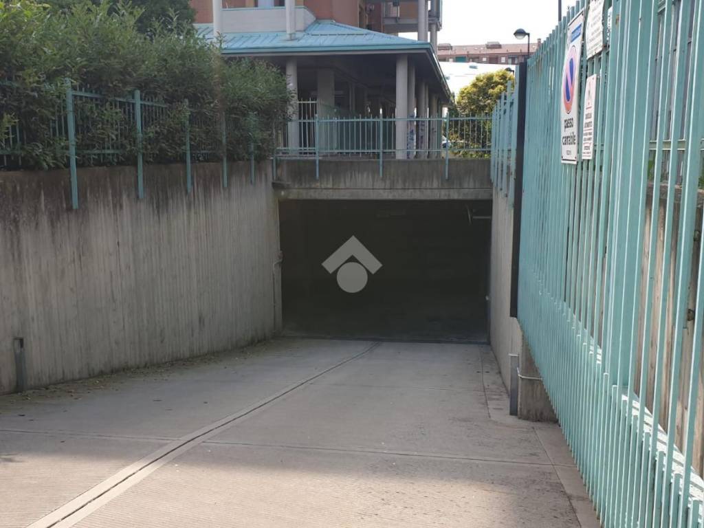 Box / garage a Collegno in Via Ugo Foscolo, 9 - Foto 2