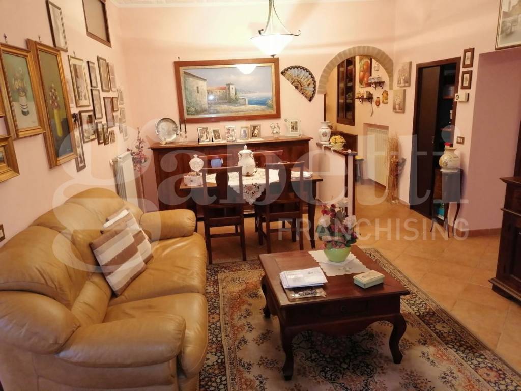 Appartamento a Massa marittima in Via Gai Niccioleta - Foto 4