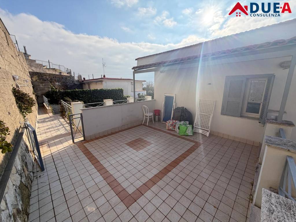 Appartamento a Napoli in Via Camaldolilli - Foto 2