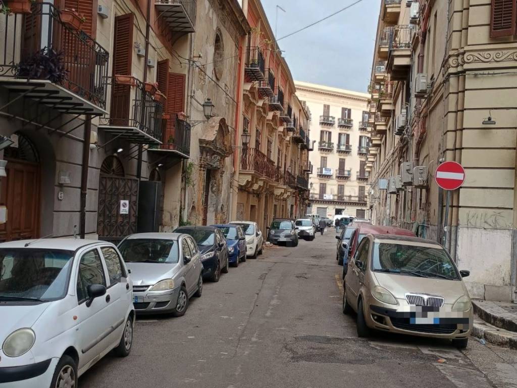 Box / garage a Palermo in Via San Cristoforo, 19 - Foto 2