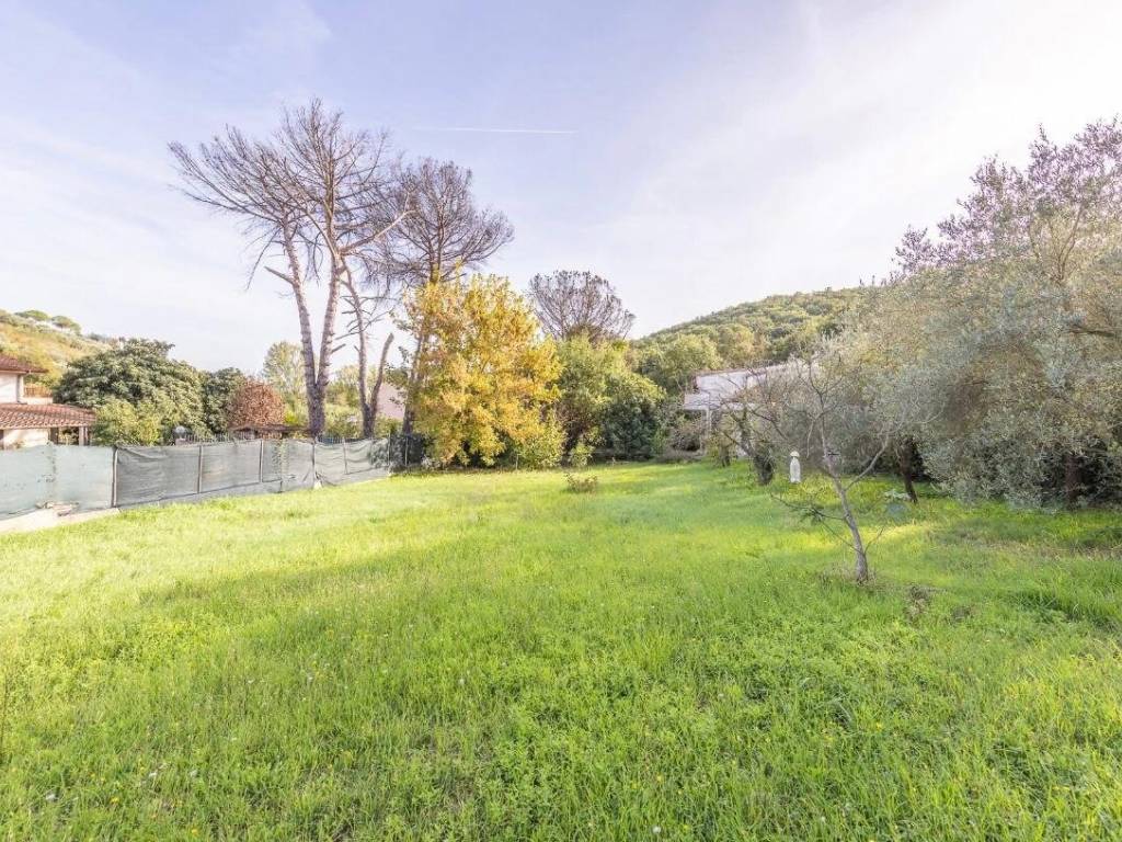 Villa a Fonte nuova in Via Lago Santo - Foto 2