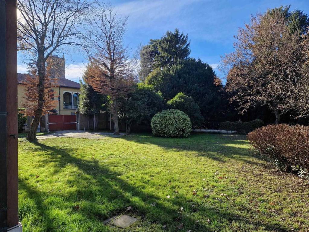 Villa a Garbagnate monastero in Via Carlo Fumagalli - Foto 4