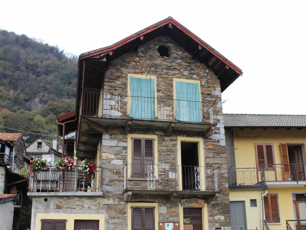 Rustico / casale a San bernardino verbano in Piazza MARTIRI DELLA VALGRANDE - Foto 4