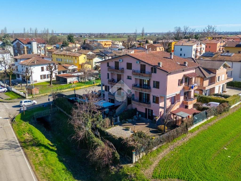 Appartamento a Reggio emilia in VIA OVIDIO, 1 - Foto 3