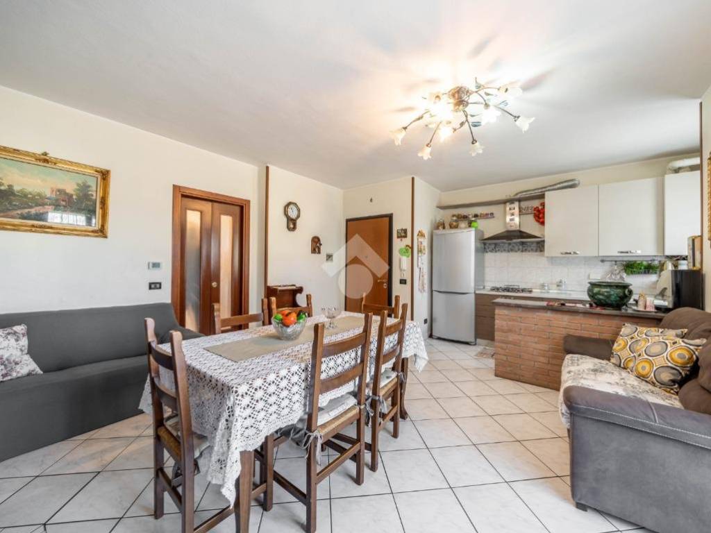 Appartamento a Reggio emilia in VIA OVIDIO, 1 - Foto 5