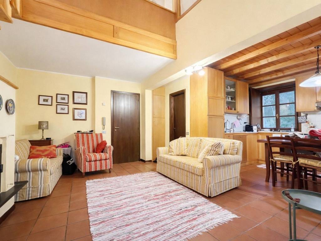 Attico / mansarda a Chiesa in valmalenco in Via Franco Sampietro, 4 - Foto 3