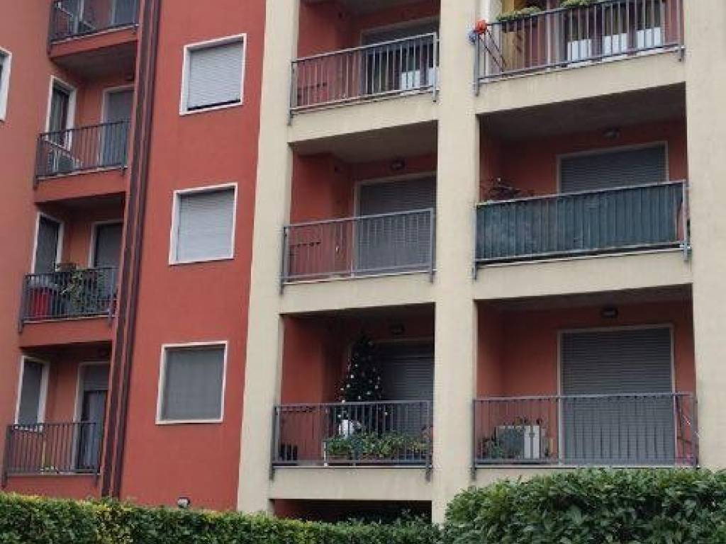 Appartamento a Verona in Via Regina Adelaide - Foto 2