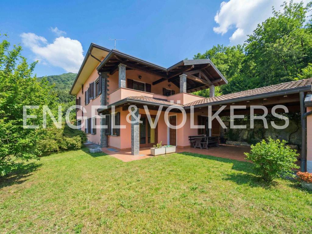 Villa a Cuveglio in Via Marianne, 46 - Foto 2