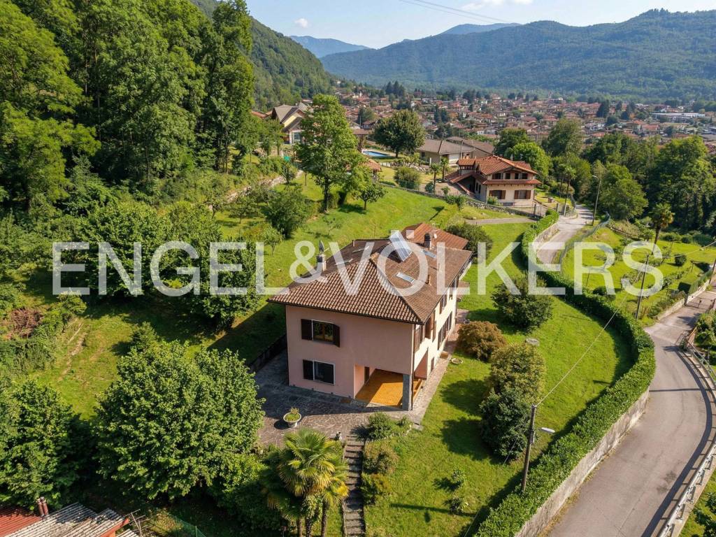 Villa a Cuveglio in Via Marianne, 46 - Foto 3