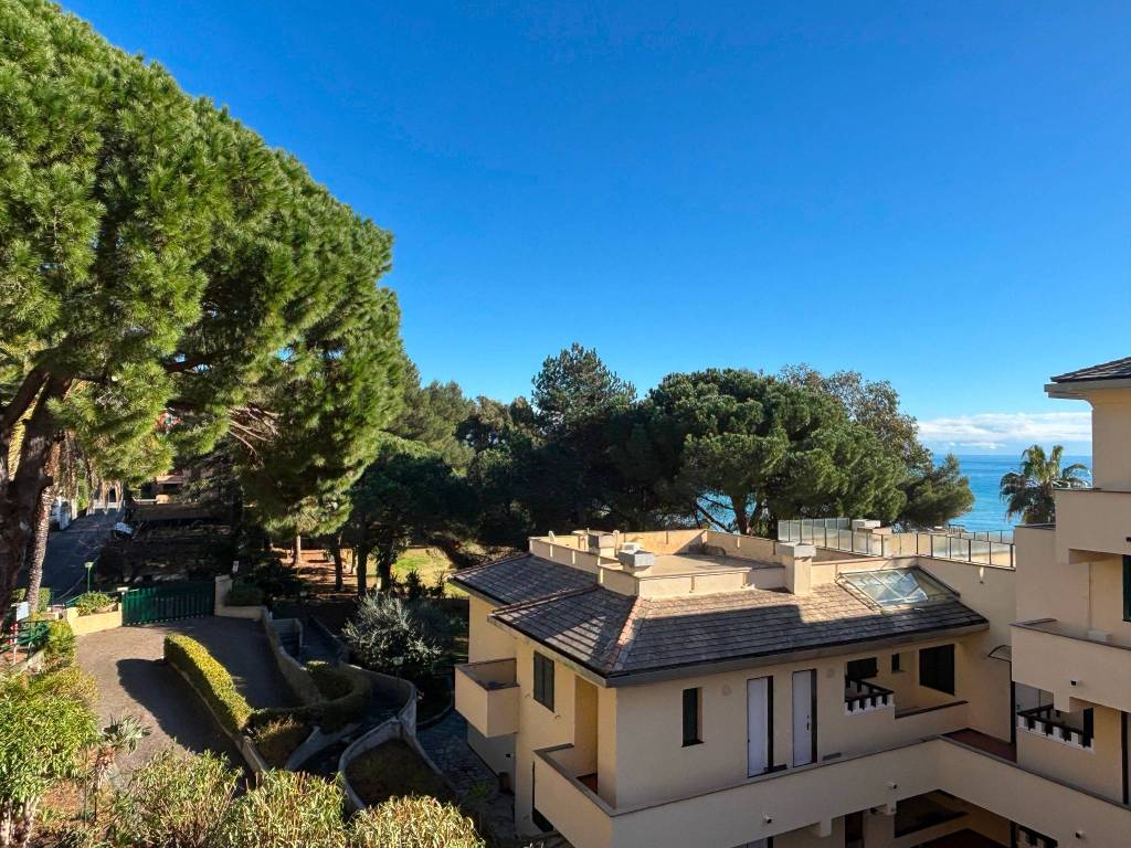 Appartamento a Arenzano in Via del Mare - Foto 2