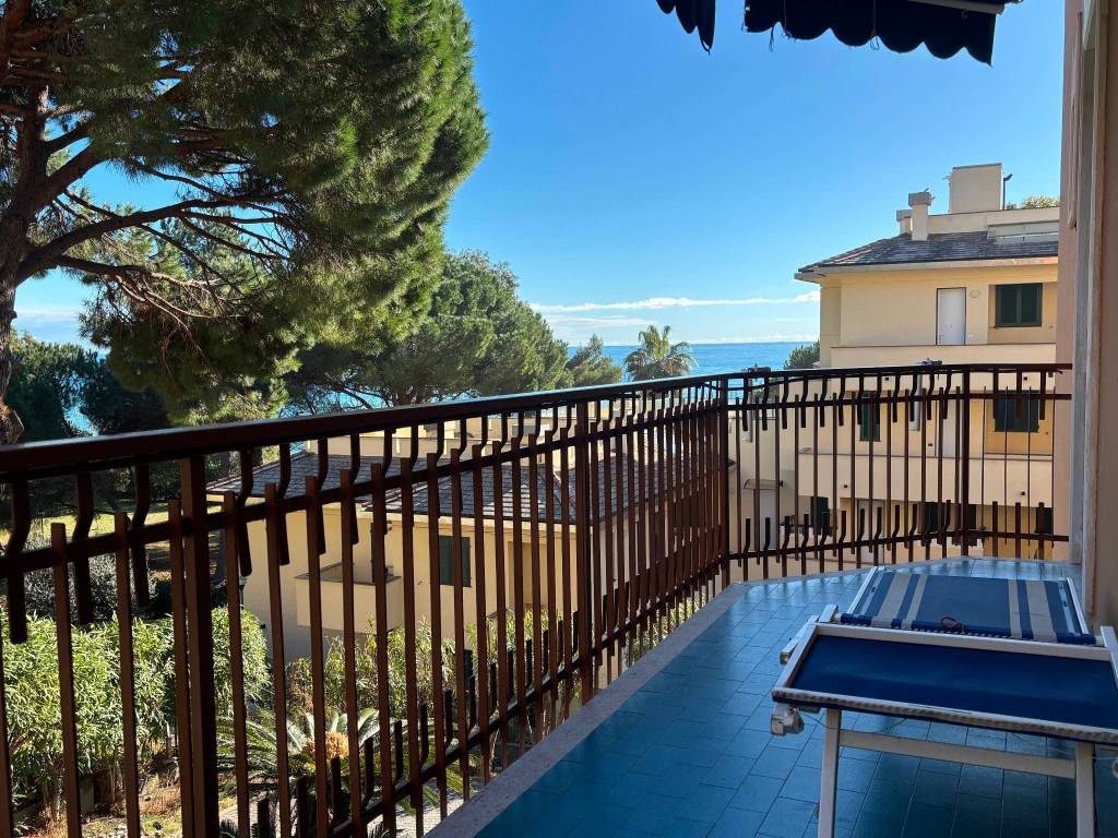 Appartamento a Arenzano in Via del Mare - Foto 3