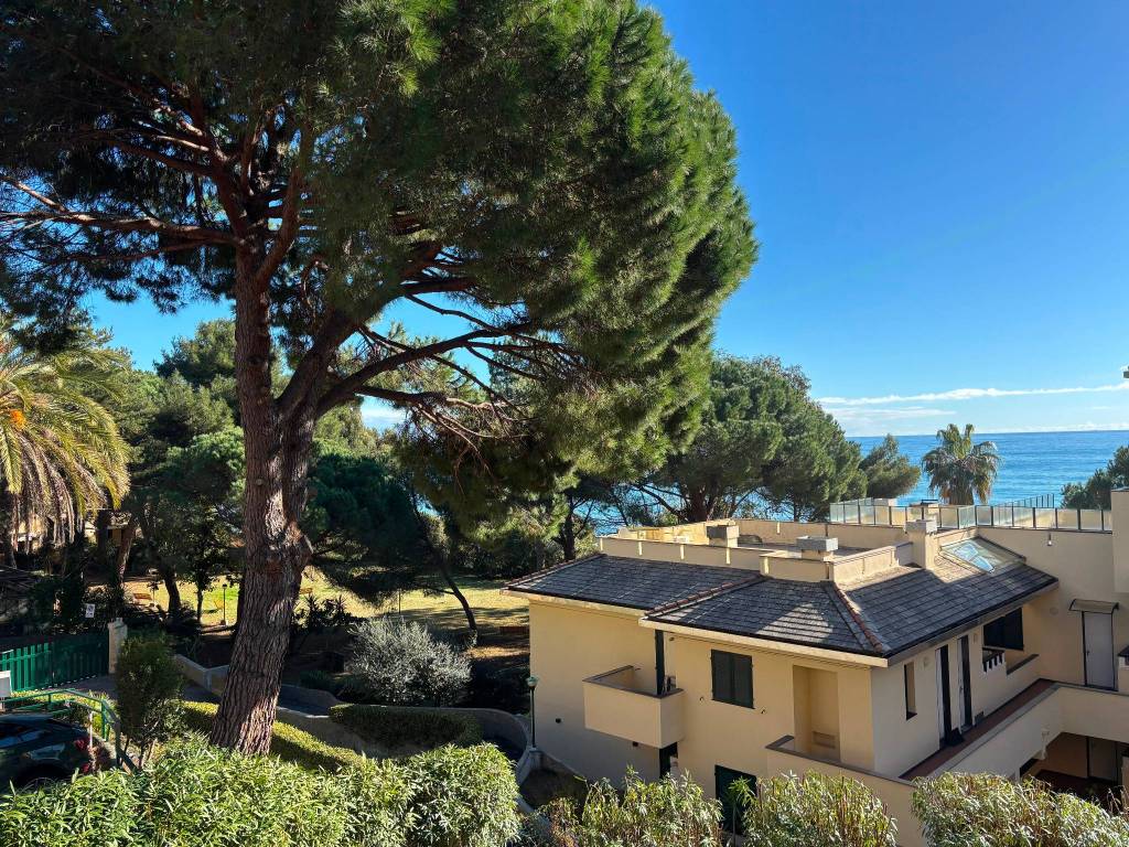 Appartamento a Arenzano in Via del Mare - Foto 4