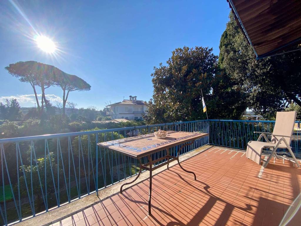 Villa a Sabaudia in via Umberto I - Foto 2