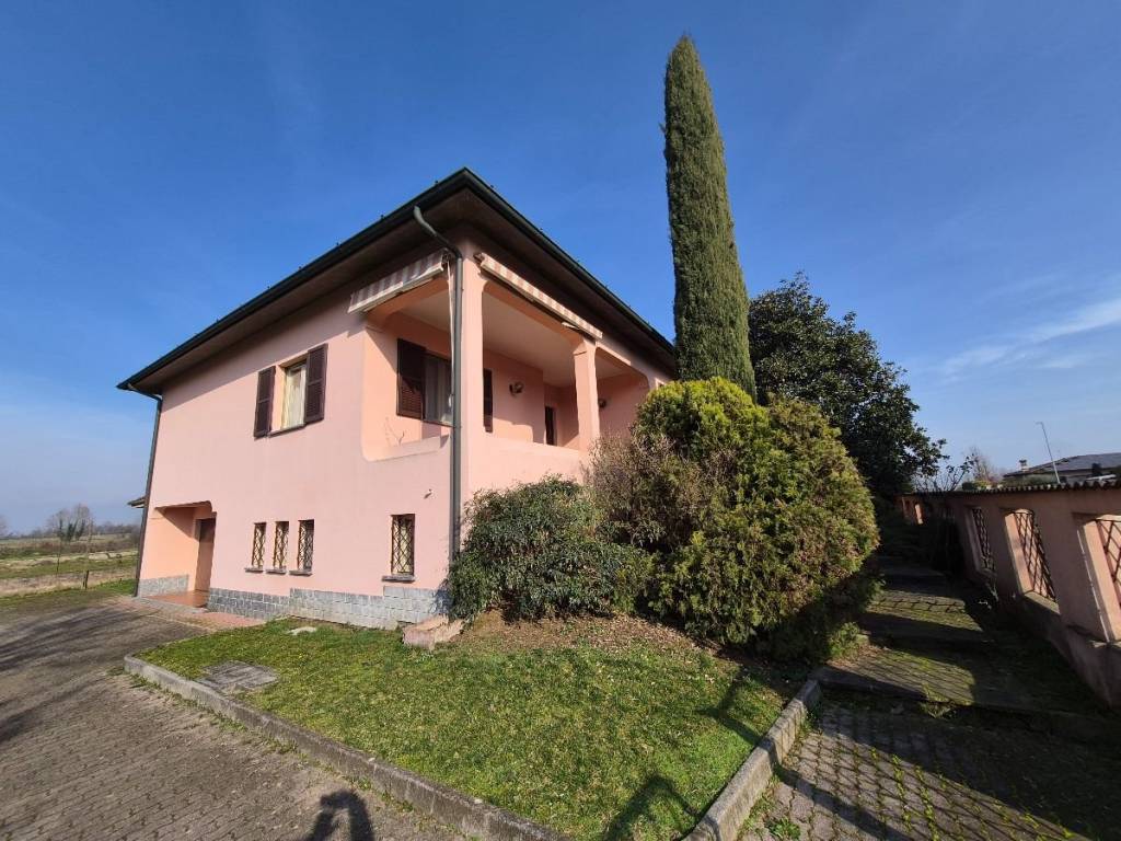 Villa a Casalmorano in Via Guido Miglioli - Foto 3