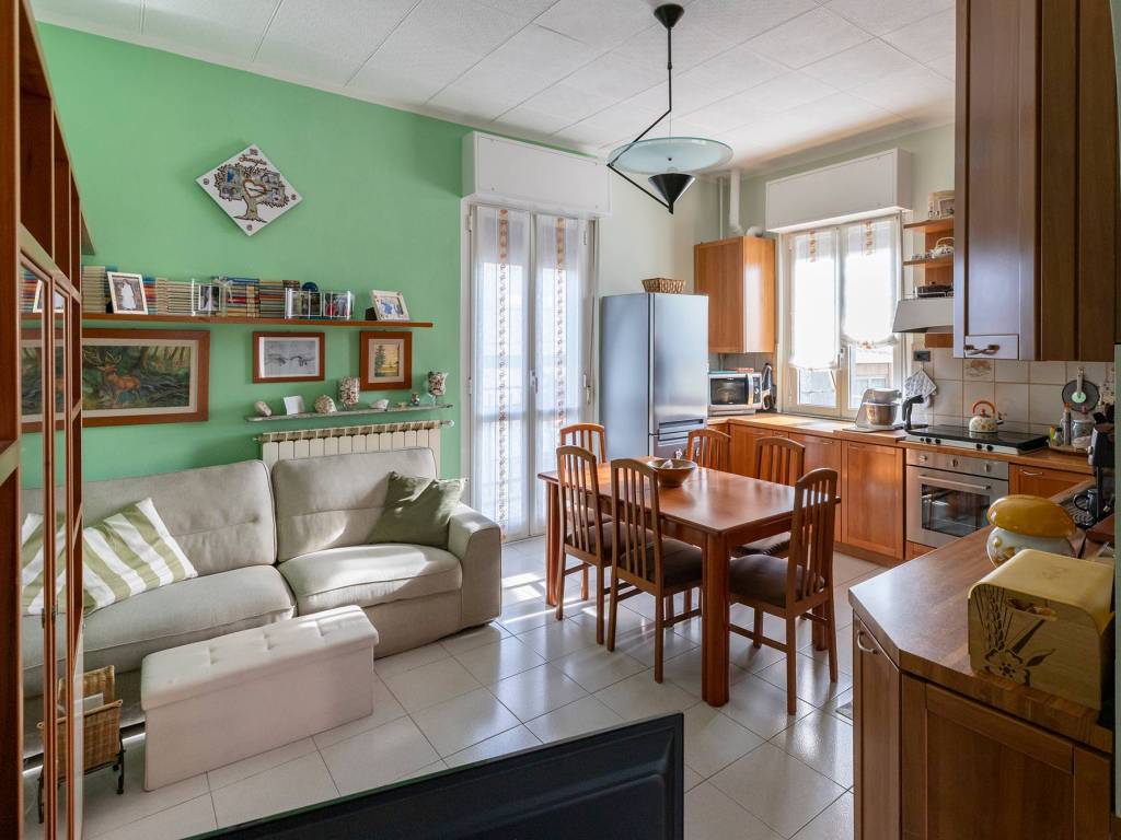 Appartamento a Cislago in Via Don Pietro Erba - Foto 2