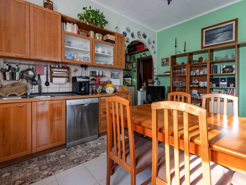 Appartamento a Cislago in Via Don Pietro Erba - Foto 4
