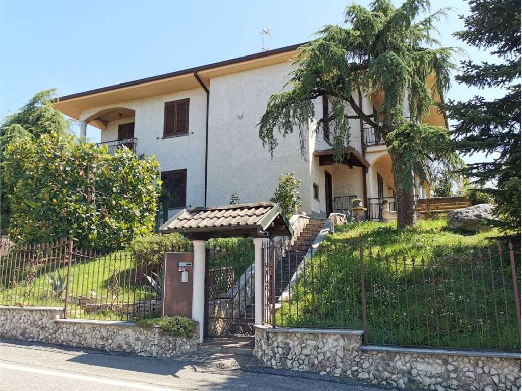 Appartamento a Orsenigo in Via Mazzini - Foto 3