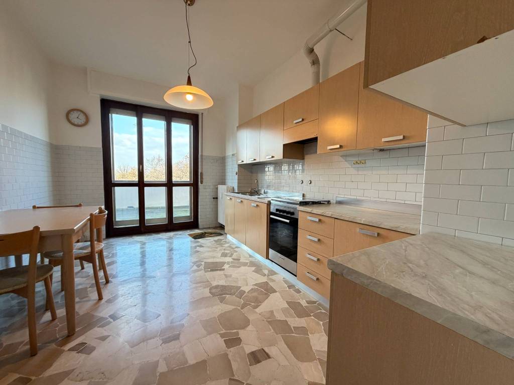 Appartamento a Gorgonzola in Piazza Europa, 5 - Foto 4