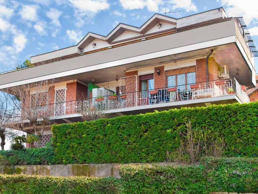 Appartamento a Grottaferrata in Via Campi d'Annibale, 16 - Foto 2