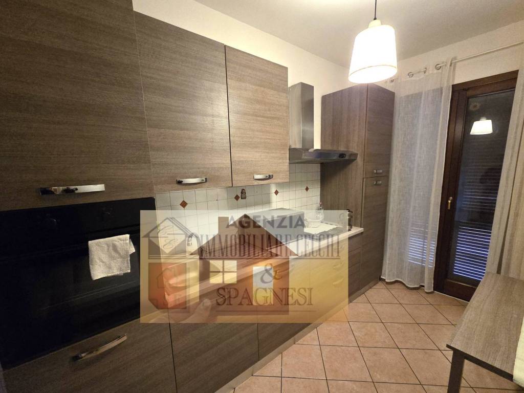 Appartamento a Poggio a caiano in Via Ciro Menotti - Foto 2
