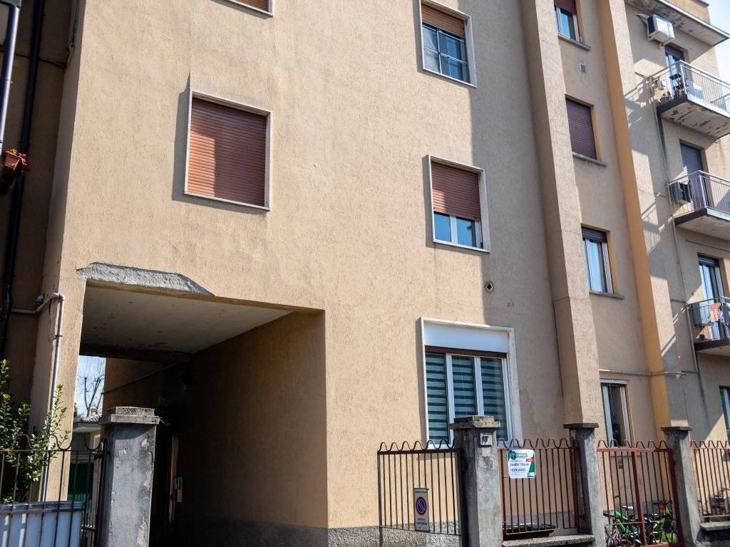 Appartamento a Arcore in Via Monviso, 17 - Foto 2