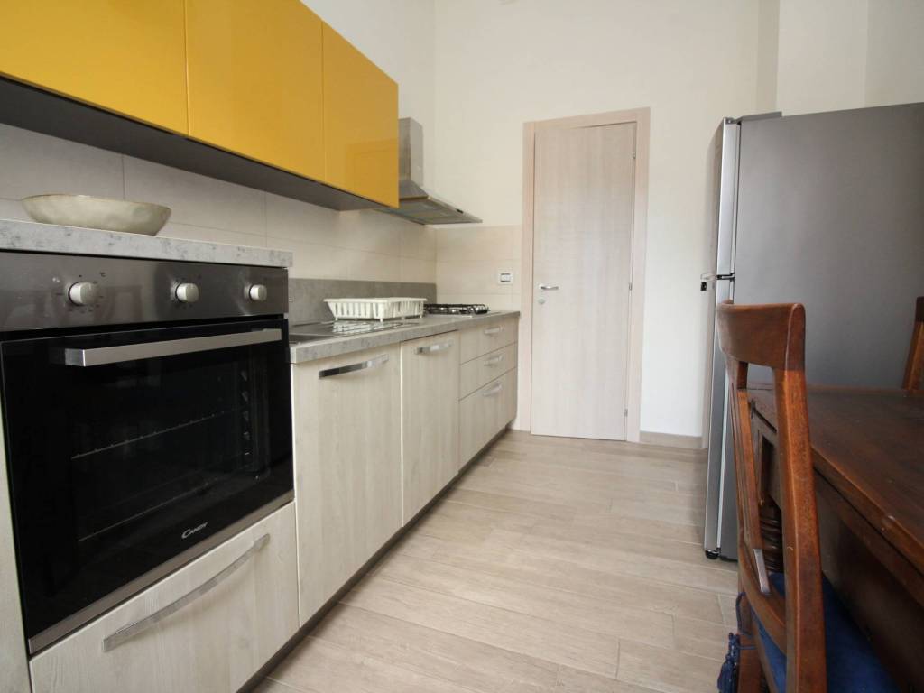 Appartamento a Vercelli in Via Rodi, 49 - Foto 2